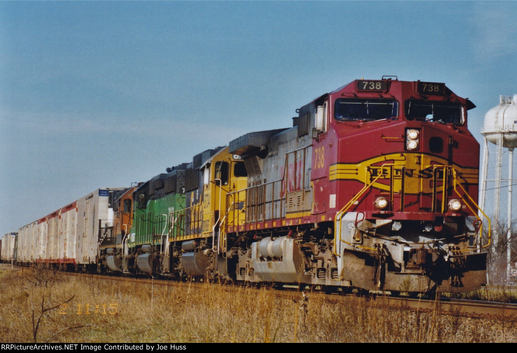 BNSF 738 East